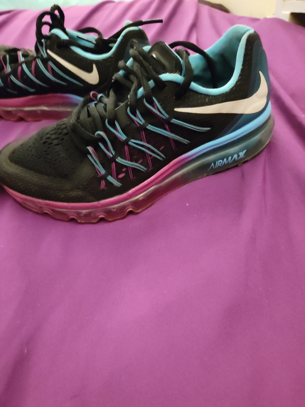 Nike Women's Black/Teal/Pink Air Max Running Sneakers